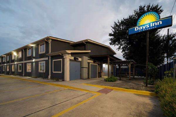 Days Inn By Wyndham New Orleans Pontchartrain — Property