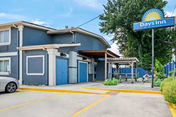 Days Inn By Wyndham New Orleans Pontchartrain — Property
