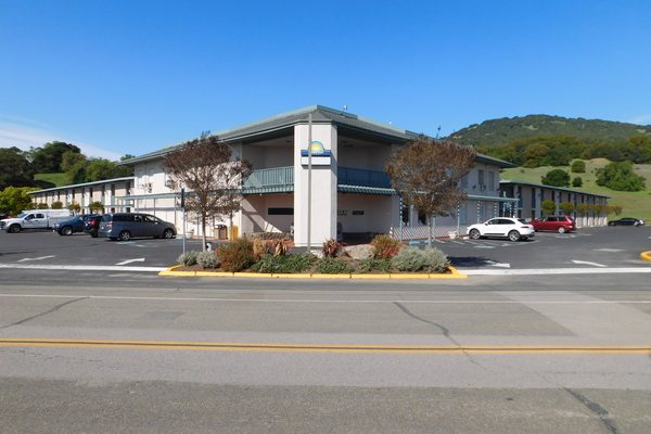 Days Inn by Wyndham Novato San Francisco — Property