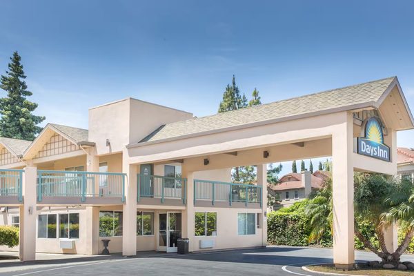 Days Inn by Wyndham Redwood City — Property