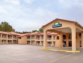 Days Inn by Wyndham Ruidoso Downs — Property
