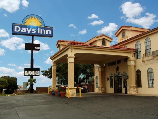 Days Inn by Wyndham San Antonio Northwest Seaworld — Property