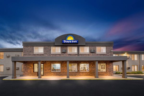 Days Inn by Wyndham Sioux Falls — Property