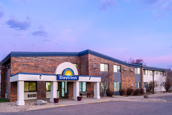 Days Inn by Wyndham Sioux Falls — Property