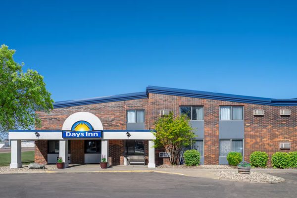 Days Inn by Wyndham Sioux Falls — Property