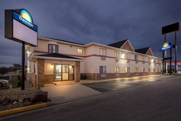 Days Inn by Wyndham Wall — Property