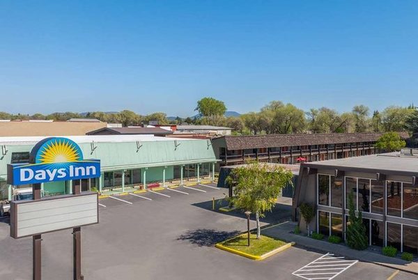 Days Inn Klamath Falls Klamath Falls Oregon — Property