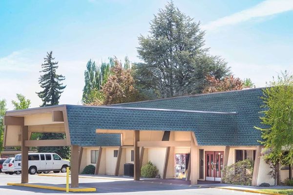 Days Inn Klamath Falls Klamath Falls Oregon — Property
