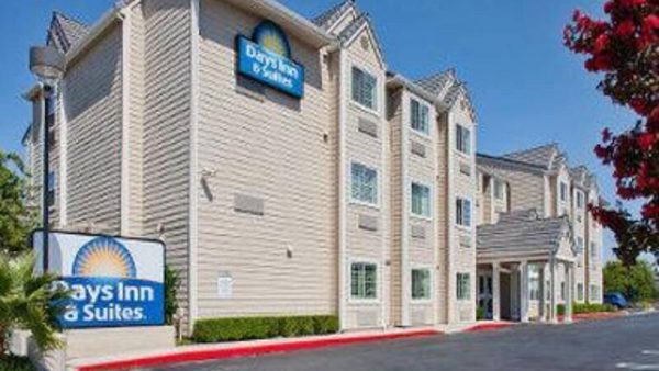 Days Inn Suites by Wyndham Antioch — Property
