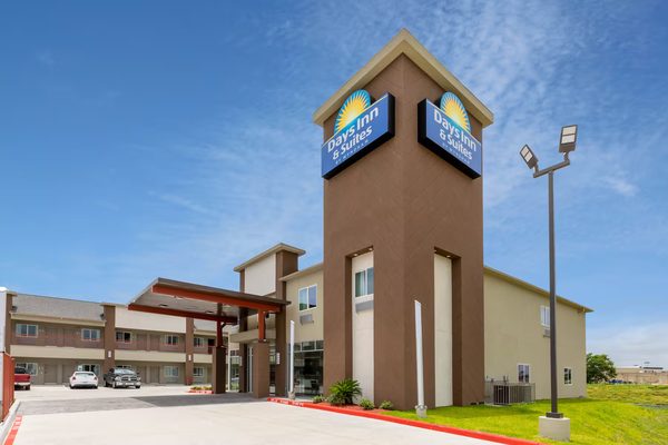 Days Inn Suites By Wyndham Downtown University Of Houston — Property