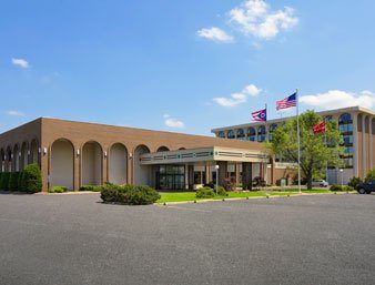 Days Inn Suites by Wyndham Elyria — Property