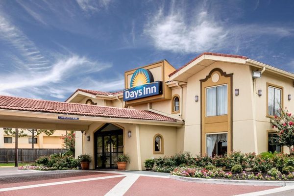 Days Inn Suites by Wyndham Houston NW Cypress — Property