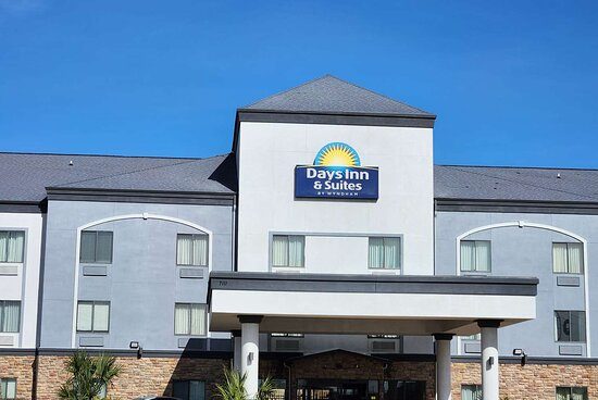 Days Inn Suites by Wyndham Houston West Energy Corridor — Property