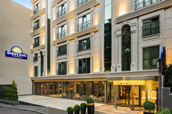 Days Inn Suites by Wyndham Istanbul Esenyurt Istanbul — Property