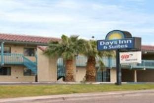 Days Inn Suites by Wyndham Needles — Property