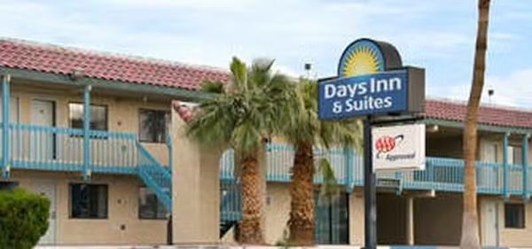 Days Inn Suites by Wyndham Needles — Property