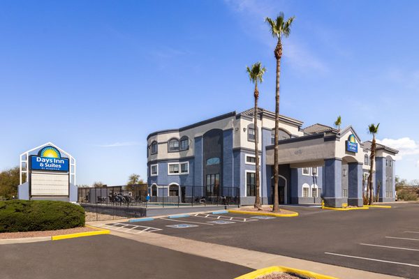 Days Inn Suites by Wyndham Tucson Marana — Property