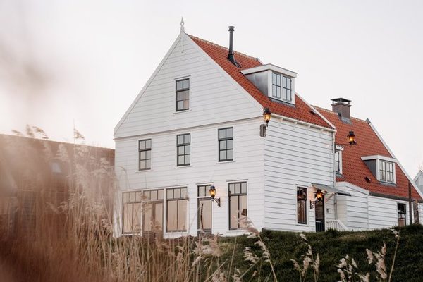 De Durgerdam — Property