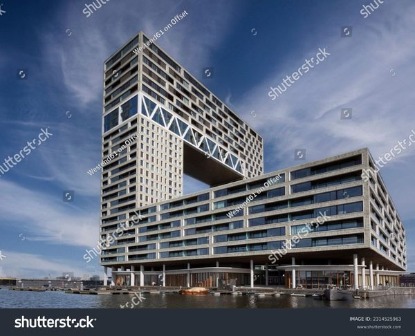 De Herbert Amsterdam — Property