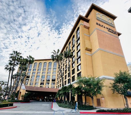 Delta Hotels Anaheim Garden Grove — Property