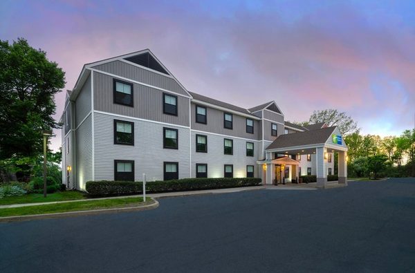 Delta Hotels Burlington — Property