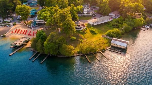 Depe Dene Lakeside Resort — Property