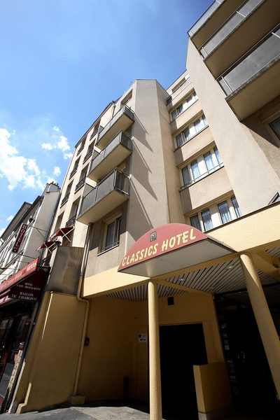 Diese Hotel Bastille — Property