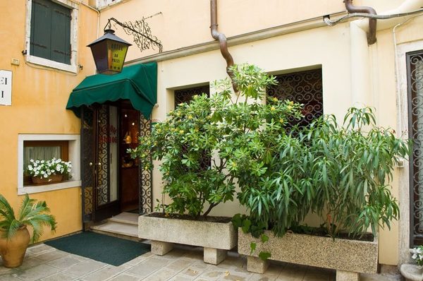 Do Pozzi — Property