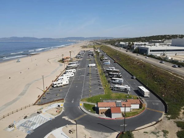 Dockweiler Beach RV Park Los Angeles California — Property