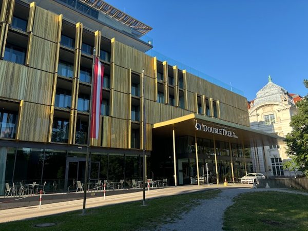 Double Tree by Hilton Vienna Schonbrunn — Property