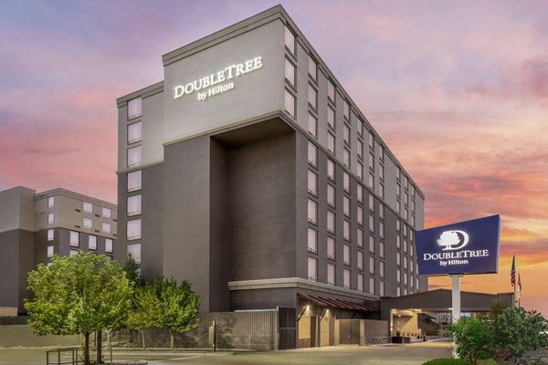 DoubleTree by Hilton Denver Cherry Creek — Property