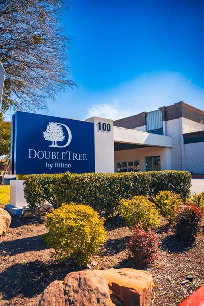 Doubletree By Hilton Fort Worth South Hotel Conference Center — Property