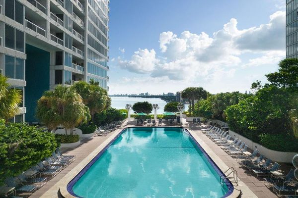 DoubleTree by Hilton Grand Hotel Biscayne Bay Miami Florida — Property
