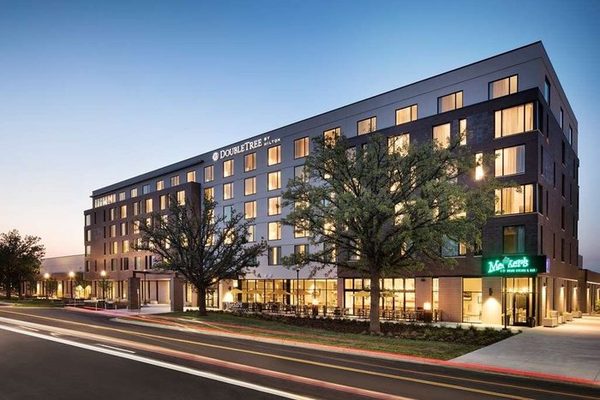 DoubleTree by Hilton Greeley at Lincoln Park Greeley Colorado — Property