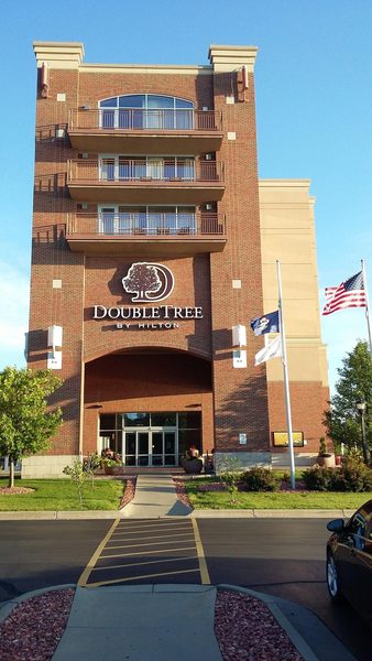 Doubletree By Hilton Hotel Bay City Riverfront Bay City Michigan — Property