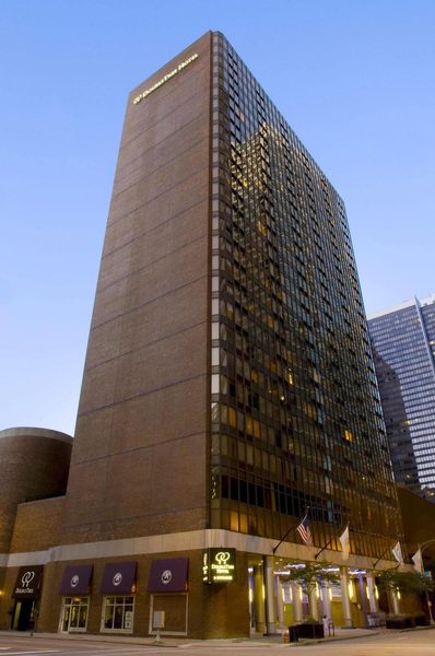 DoubleTree by Hilton Hotel Chicago Magnificent Mile — Property