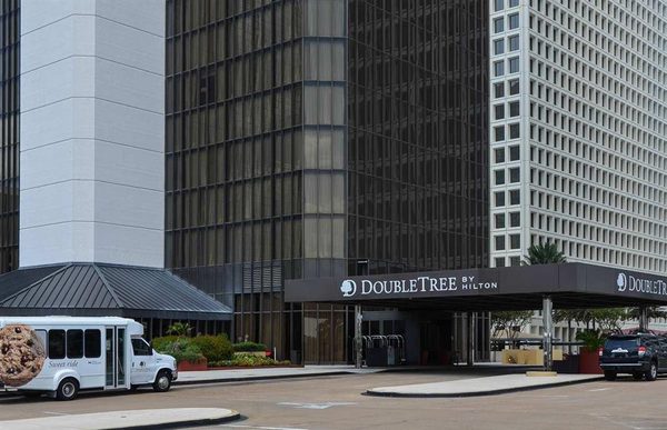 DoubleTree by Hilton Hotel Houston Greenway Plaza — Property