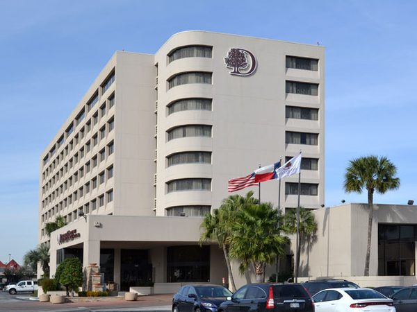 DoubleTree by Hilton Hotel Houston Hobby Airport — Property