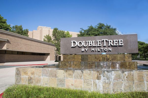 DoubleTree by Hilton Hotel Houston Intercontinental Airport — Property
