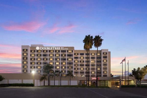 DoubleTree by Hilton Hotel Los Angeles Norwalk — Property