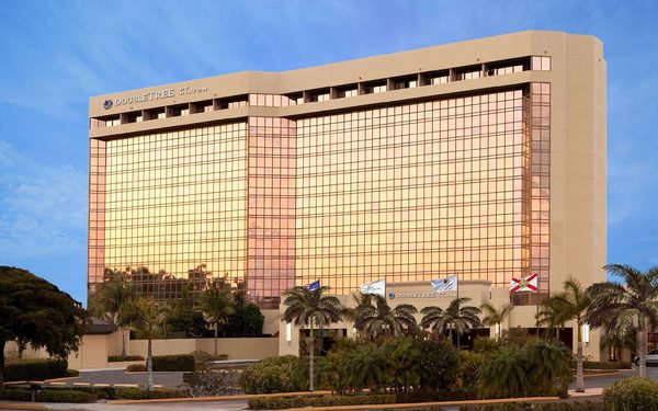 DoubleTree by Hilton Hotel Miami Airport Convention Center — Property