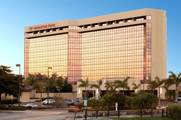 DoubleTree by Hilton Hotel Miami Airport Convention Center — Property