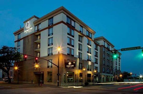 DoubleTree by Hilton Hotel Savannah Historic District — Property