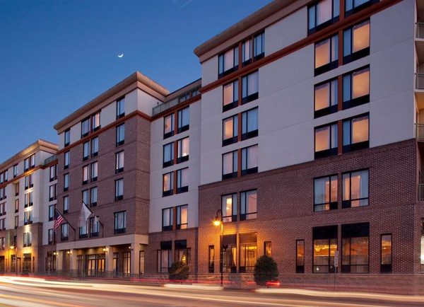 DoubleTree by Hilton Hotel Savannah Historic District — Property