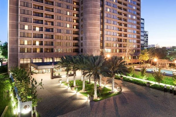 DoubleTree by Hilton Hotel Suites Houston by the Galleria Houston Texas — Property
