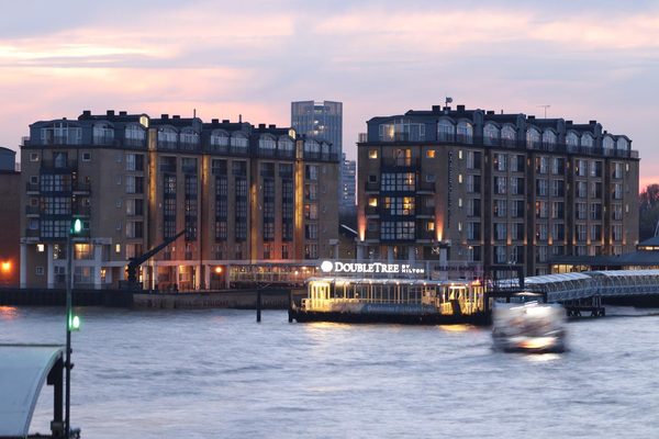 DoubleTree by Hilton London Docklands Riverside — Property