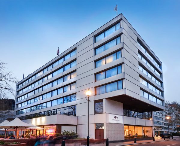 DoubleTree by Hilton London Hyde Park — Property