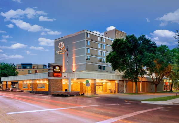 DoubleTree by Hilton Madison Downtown Madison Wisconsin — Property