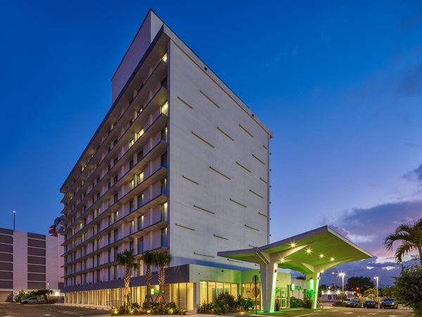 Doubletree By Hilton Miami North I 95 Miami Florida — Property