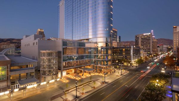 DoubleTree Suites by Hilton Hotel Salt Lake City Downtown — Property